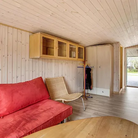 Three-bedroom Holiday In Ebeltoft